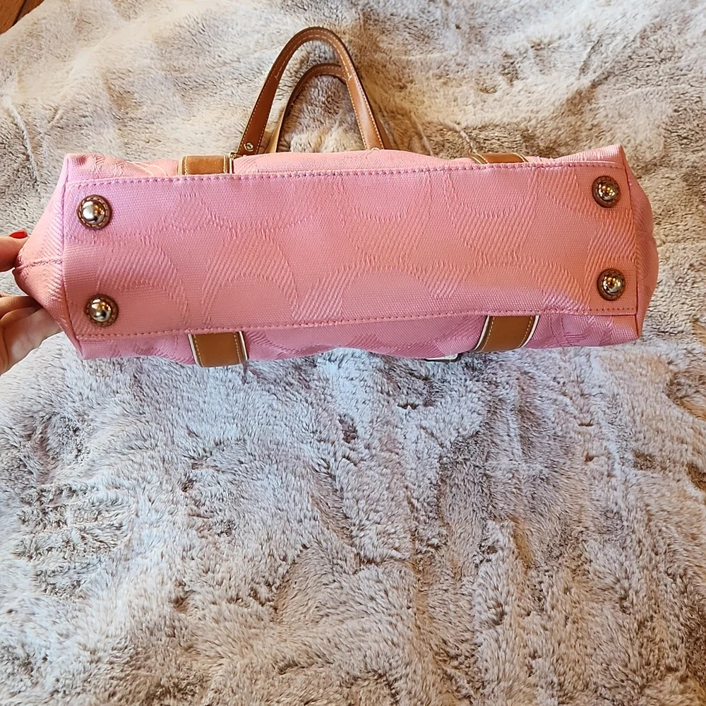 Coach Tote - Picture 4 of 7